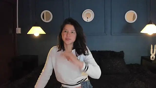 Skyy bloom online show from March 4, 12:13 pm