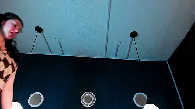 Skyy bloom online show from December 20, 11:57 am