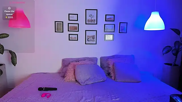 Skyy bloom online show from April 15, 12:42 pm