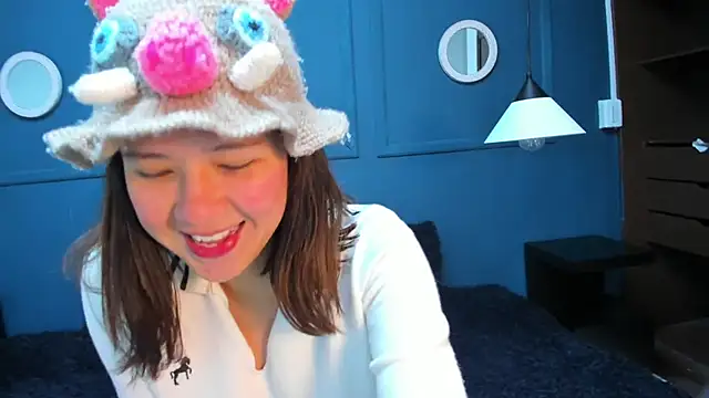 Skyy bloom online show from February 19, 11:40 am