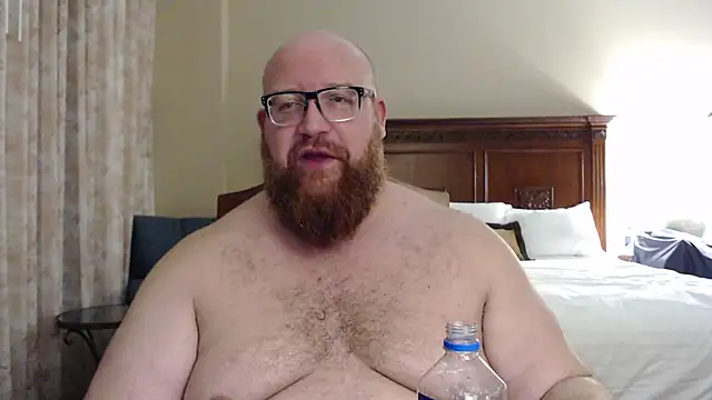 BigBearforCuddles online show from March 6, 2:39 am