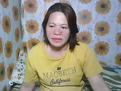 Smilinglovely online show from March 20, 11:17 pm