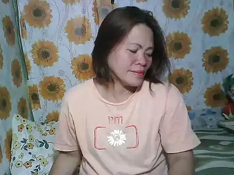 Smilinglovely online show from March 17, 6:38 am