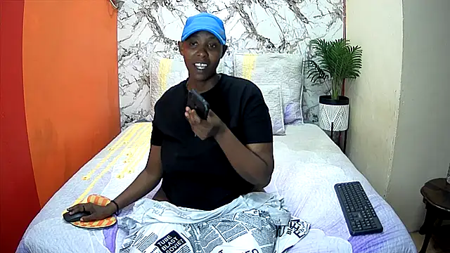 SexyCurves9 online show from April 12, 2:09 pm