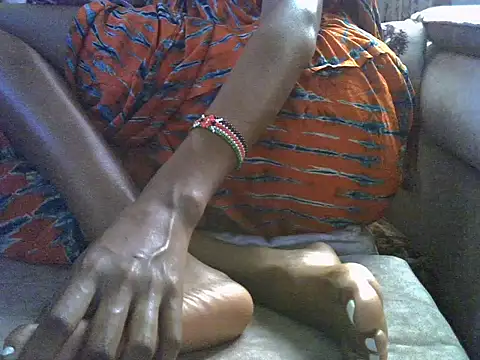 Snapshot of LIMAKATS0 chatting on December 1, 8:48 am LIMAKATS0 online show from December 1, 8:48 am