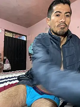 maxitravieso online show from March 15, 1:29 pm