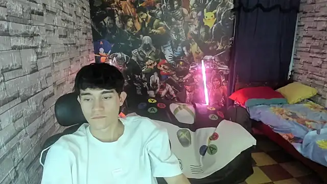 jay orange online show from December 19, 10:45 pm