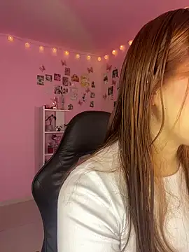 Davne  online show from February 12, 12:32 am