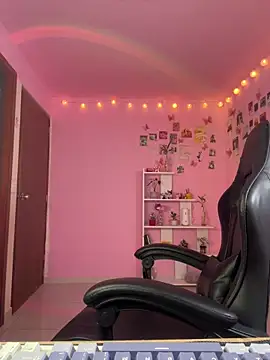 Davne  online show from February 19, 2:30 am