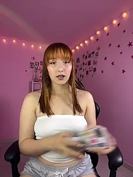 Snapshot of Davne_ chatting on June 23, 11:36 pm Davne online show from June 23, 11:36 pm