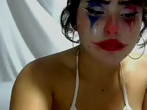 Snapshot of alisson_indraa chatting on December 1, 1:50 am alisson indraa online show from December 1, 1:50 am