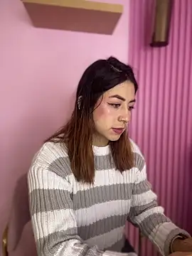 MaddieHunter online show from January 8, 12:55 pm