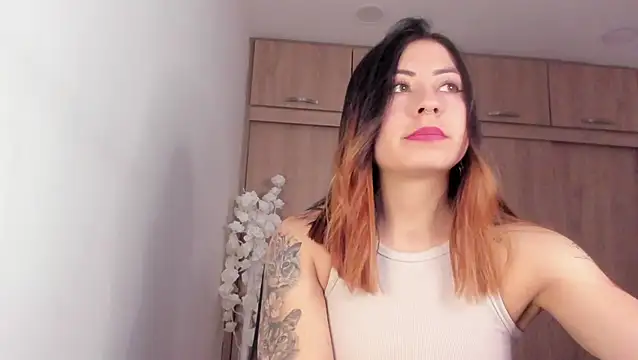 MaddieHunter online show from April 20, 7:26 pm