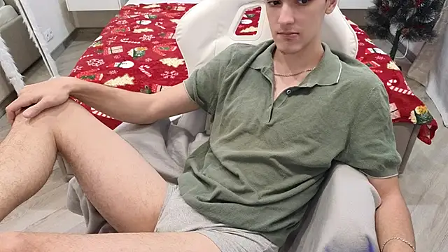 MoonlinSkinn online show from December 16, 8:07 am