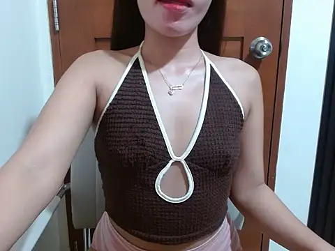 Kinky celistine online show from June 26, 12:00 pm