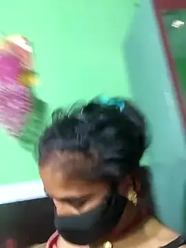 Snapshot of Uma_sain chatting on February 11, 11:26 pm Uma sain online show from February 11, 11:26 pm