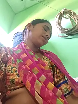 Uma sain online show from April 10, 10:11 am