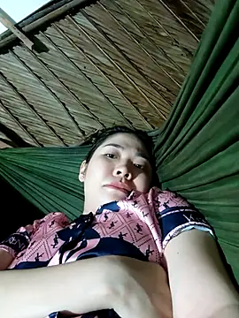 Snapshot of Lin-kute98 chatting on January 5, 10:46 pm Lin-kute98 online show from January 5, 10:46 pm