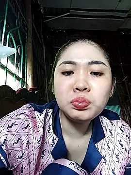 Snapshot of Lin-kute98 chatting on January 14, 1:42 am Lin-kute98 online show from January 14, 1:42 am