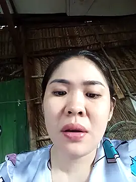 Snapshot of Lin-kute98 chatting on January 13, 1:31 am Lin-kute98 online show from January 13, 1:31 am