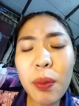 Lin-kute98 online show from March 6, 1:06 pm