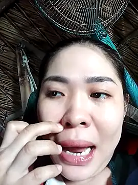 Snapshot of Lin-kute98 chatting on January 15, 12:47 am Lin-kute98 online show from January 15, 12:47 am