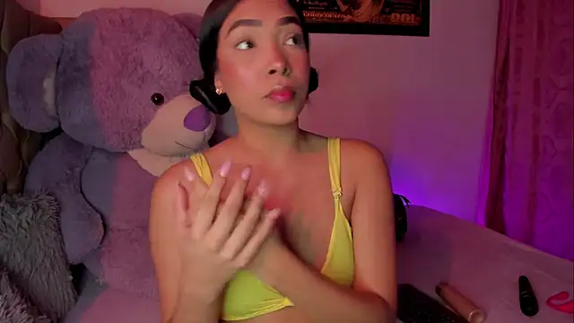 KarolRojas 22 online show from April 15, 3:23 am