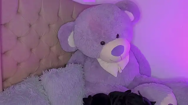 KarolRojas 22 online show from March 10, 9:30 pm