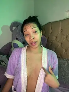 KarolRojas 22 online show from April 12, 12:47 am