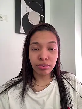 Snapshot of KarolRojas_22 chatting on June 11, 9:01 pm KarolRojas 22 online show from June 11, 9:01 pm