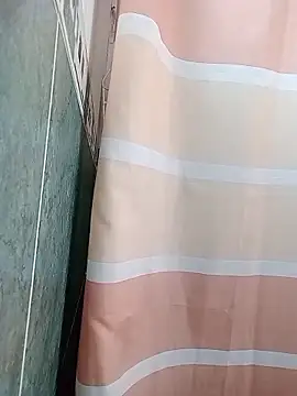 Snapshot of ChrisFloresP chatting on November 28, 12:38 pm ChrisFloresP online show from November 28, 12:38 pm