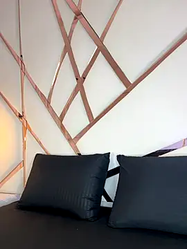 Celeste Valencia  online show from December 20, 3:42 am