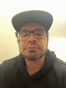 2addictivelyhorny online show from November 30, 9:04 pm