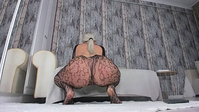 SexyElisabeth online show from October 30, 4:59 pm