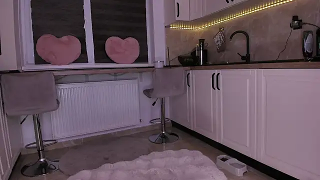 SexyElisabeth online show from April 15, 3:34 am