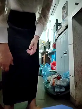 LianLaz online show from December 4, 10:14 am