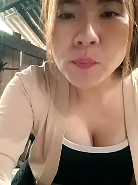 Lily-ross22 online show from December 5, 5:28 am