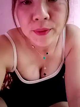 Lily-ross22 online show from February 7, 6:10 am