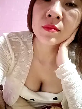 Lily-ross22 online show from December 21, 6:31 pm