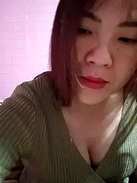 Lily-ross22 online show from December 2, 3:47 pm