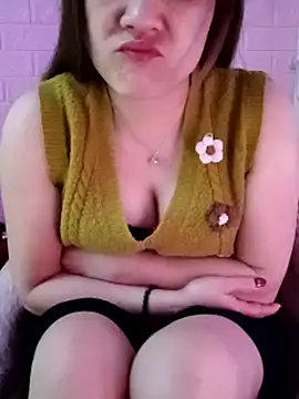 Lily-ross22 online show from March 11, 5:18 pm