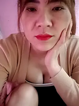 Lily-ross22 online show from February 6, 3:35 am