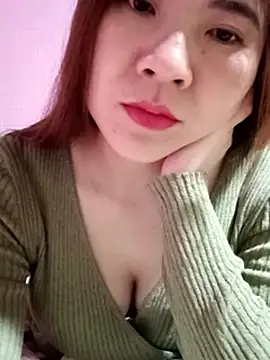 Lily-ross22 online show from December 22, 6:41 pm