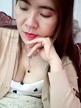 Lily-ross22 online show from February 8, 6:22 am