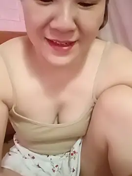 Lily-ross22 online show from July 8, 1:34 pm