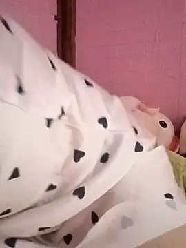 Lily-ross22 online show from April 12, 2:53 pm