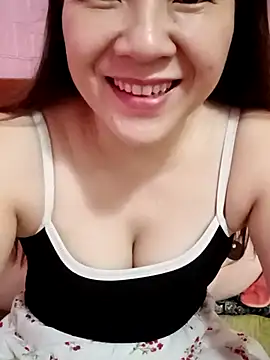 Lily-ross22 online show from July 8, 12:46 am