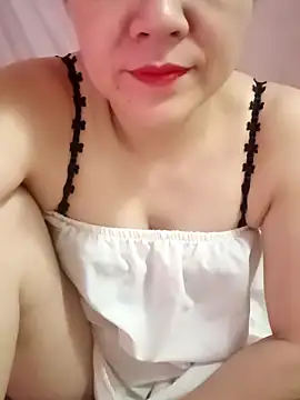 Lily-ross22 online show from May 13, 5:47 am