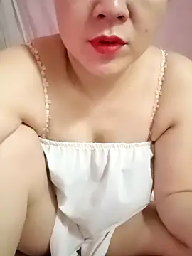 Lily-ross22 online show from May 24, 4:18 pm