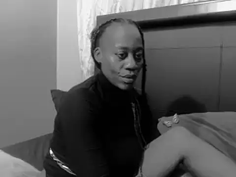 Snapshot of sweetcandyx24 chatting on December 20, 9:17 pm sweetcandyx24 online show from December 20, 9:17 pm